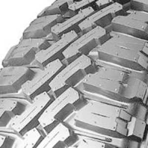 Nankang NK 4X4WD M/T FT-9 215/65-R16 109/107Q